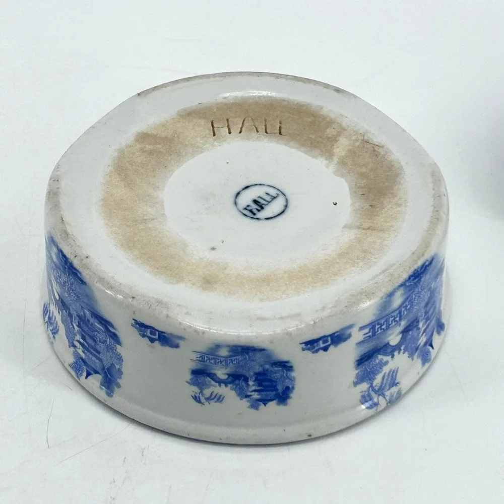 VTG Hall Blue Willow Transferware Covered Dish Round Pagoda Chinoiserie Blue